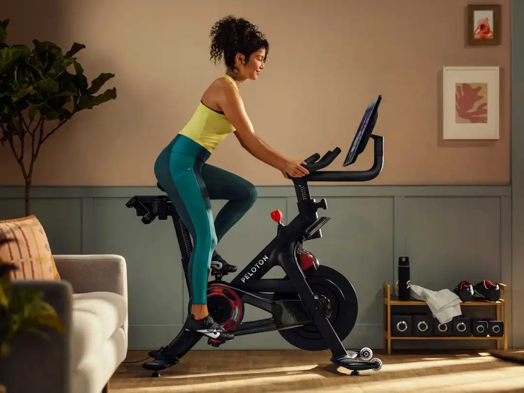 健身器材巨头Peloton全面下调跑步机售价、提高订阅费!