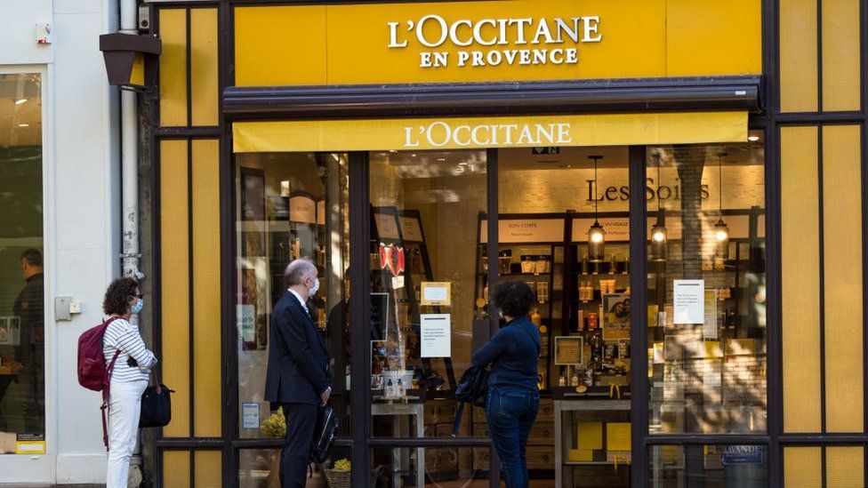 Ukraine war: L'Occitane U-turn as it closes Russian shops - BBC News