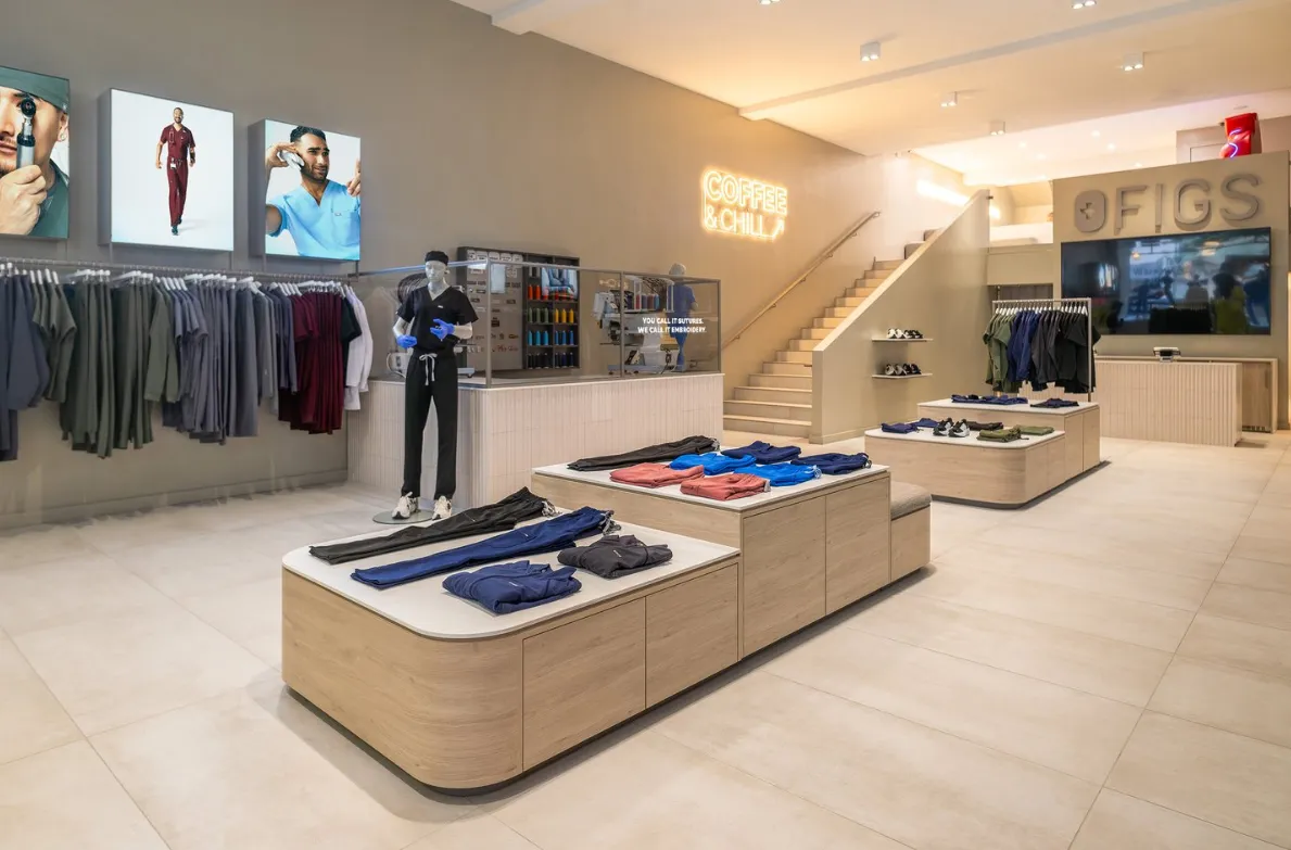 DTC医护服装品牌FIGS开设费城门店,扩大实体店网络