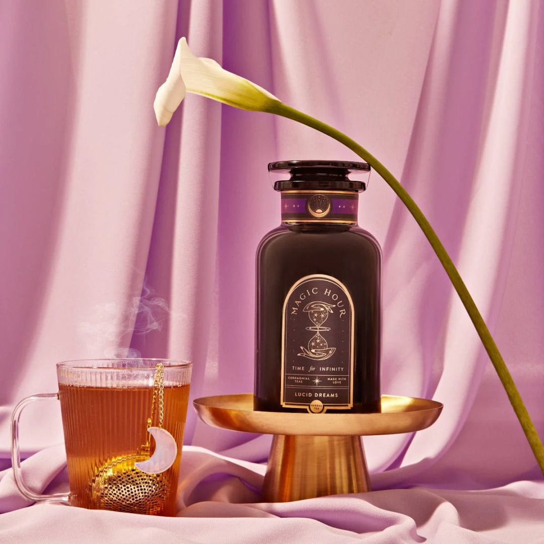 玄学泡出商机，它靠东方茶年入百万美金