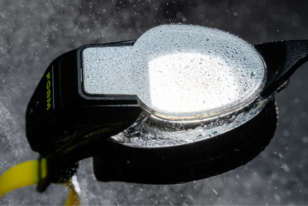 年收2000万美金，智能泳镜拿下小众圈层！