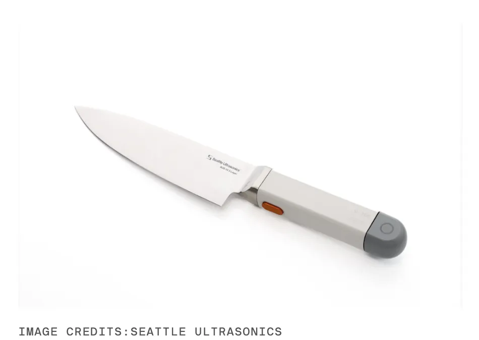 超声波刀、AI熊猫机器人等，多款产品在CES 2026亮相