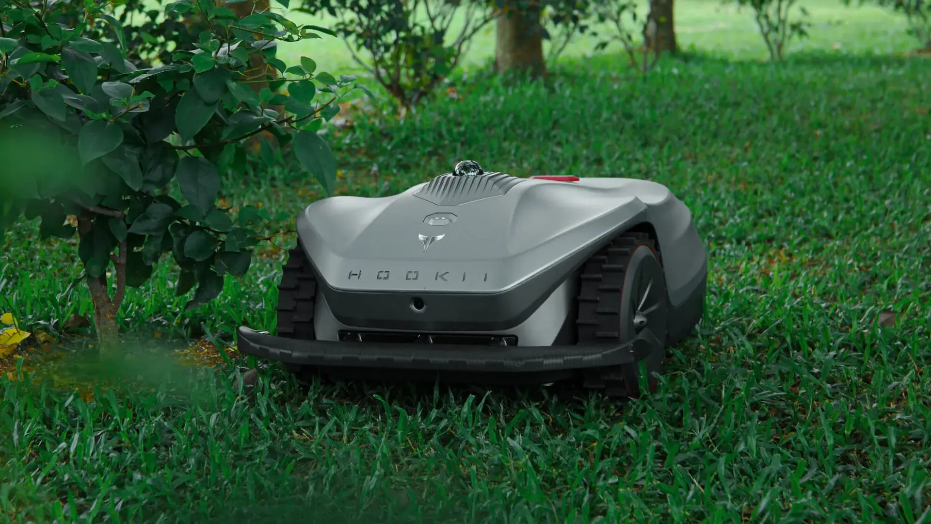 虎鲸创新亮相CES，发布多款庭院机器人