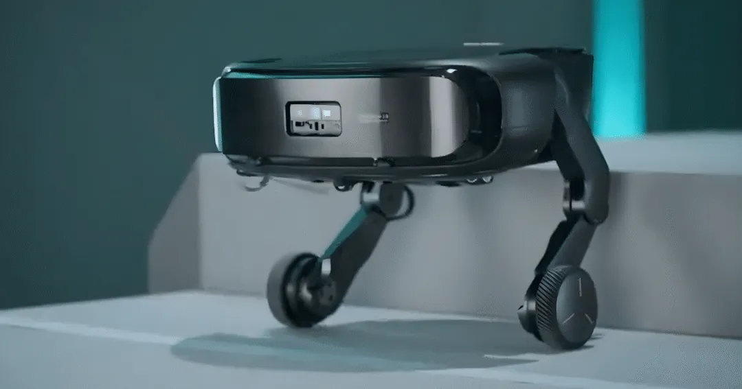 中国品牌屠榜CES!“飞檐走壁的扫地机器人”出现了