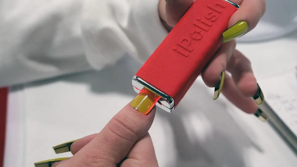 超声波切菜，安眠药加AI！这些CES猎奇产品是创新还是割韭菜？