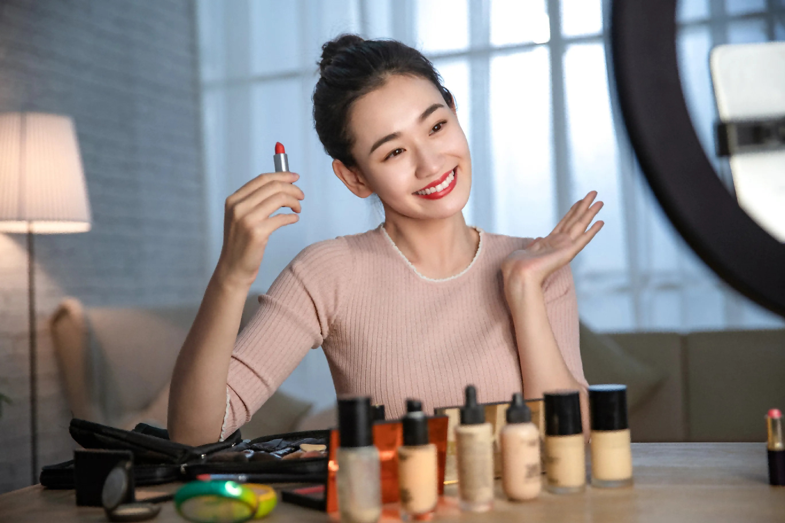 营销策略大变！26年品牌转向低价网红和UGC内容