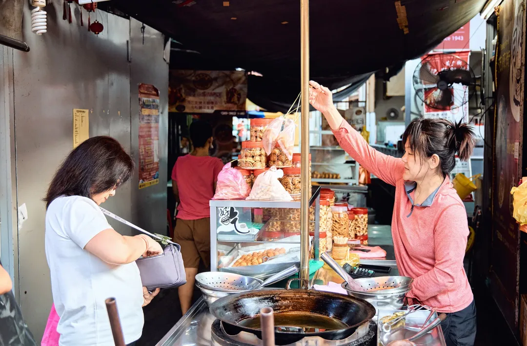群雄割据的马来市场，谁在赚大钱？