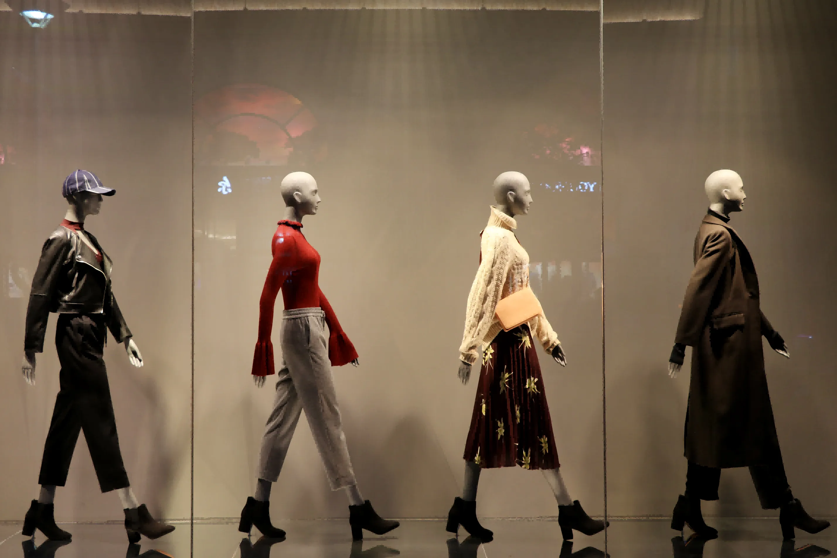 全球服饰品牌百强榜出炉：LVMH以921亿美元收入领跑