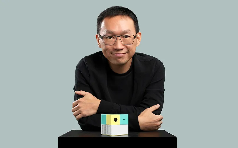 八年苹果老兵创业,AI游戏设备年入10亿!